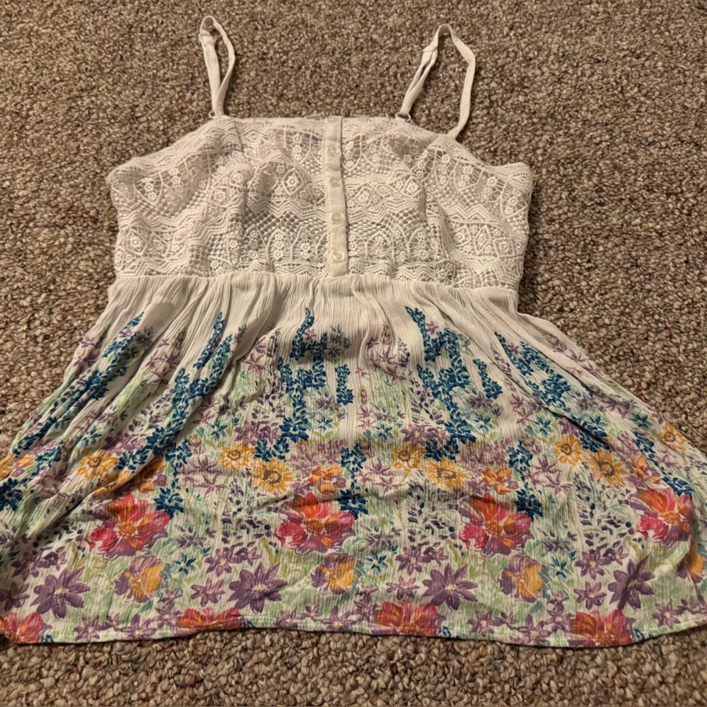 Torrid Floral Lace Top size 0 (large)